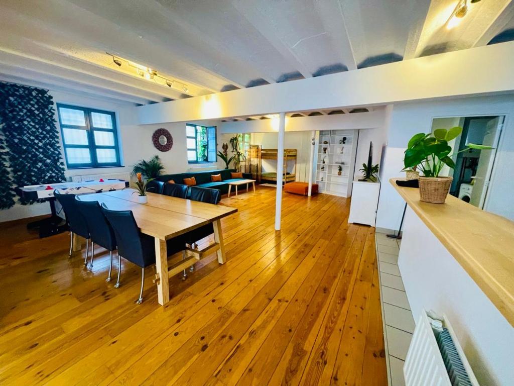 Down Town Oasis-Spacious Loft With Private Parking 布鲁塞尔 外观 照片