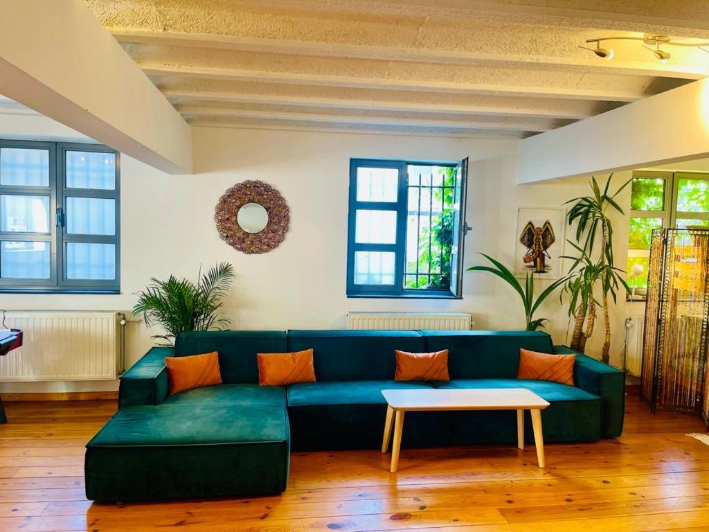 Down Town Oasis-Spacious Loft With Private Parking 布鲁塞尔 外观 照片